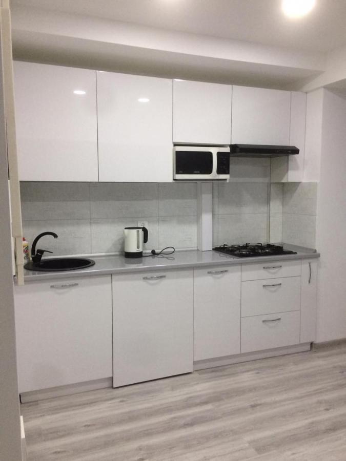 Квартира Юбилейный Almaty Ngoại thất bức ảnh