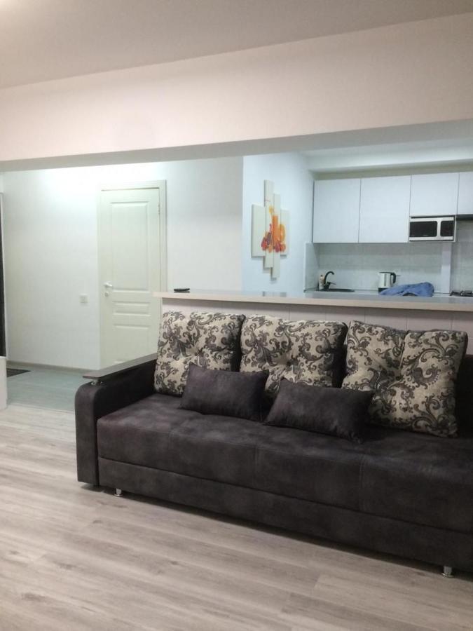 Квартира Юбилейный Almaty Ngoại thất bức ảnh